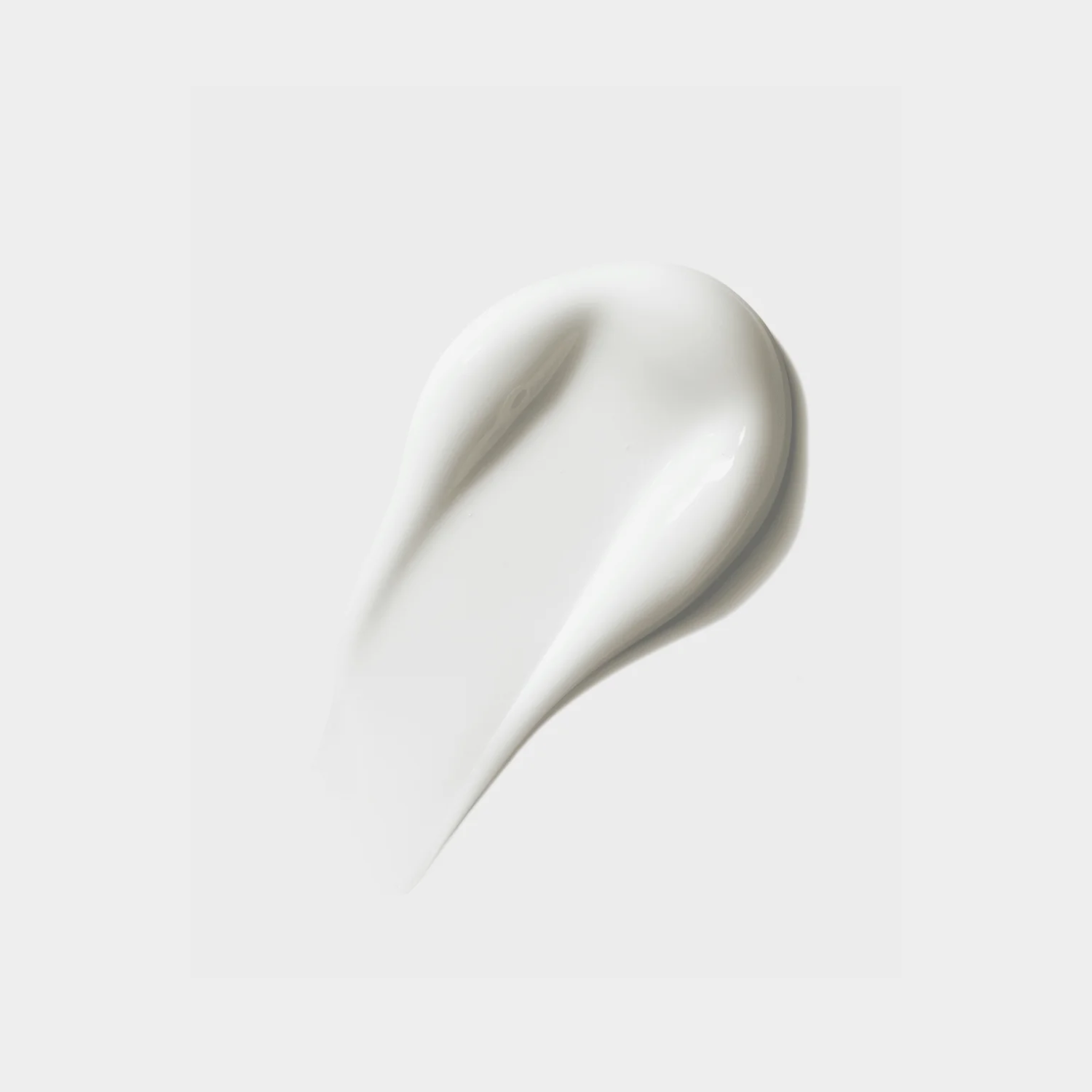 iS Clinical Moisturizing Complex Texture